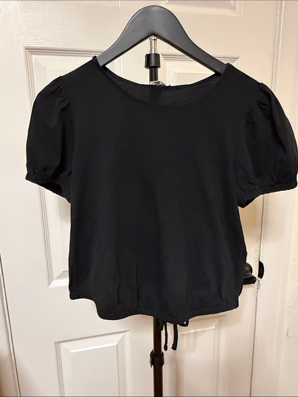 Bar III Black Puff Sleeve Short-Sleeve Tee with Drawstring/ crop top